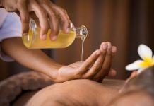 Công dụng của dầu massage body trong liệu trình spa